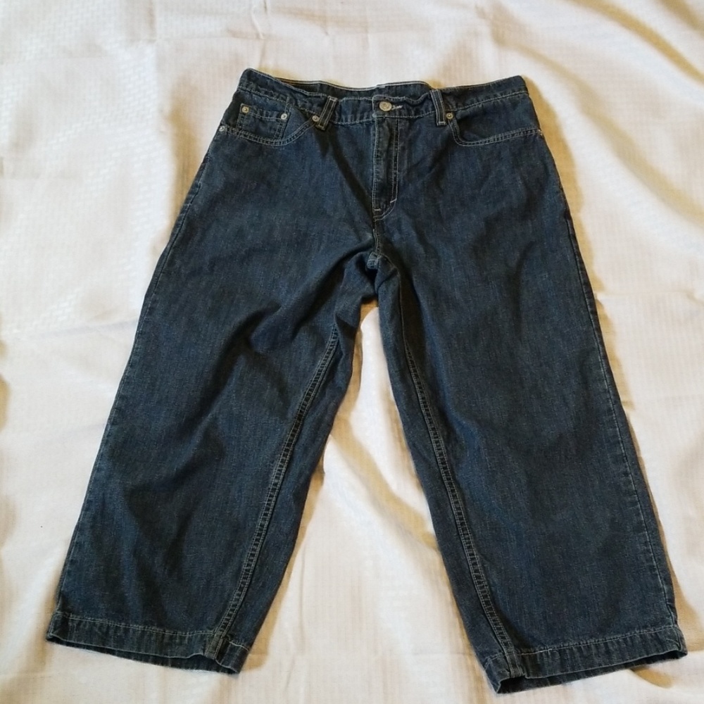 577 Levi's capris 12 MIS